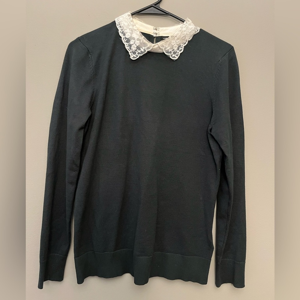 Green Sweater with Adorable White Collar